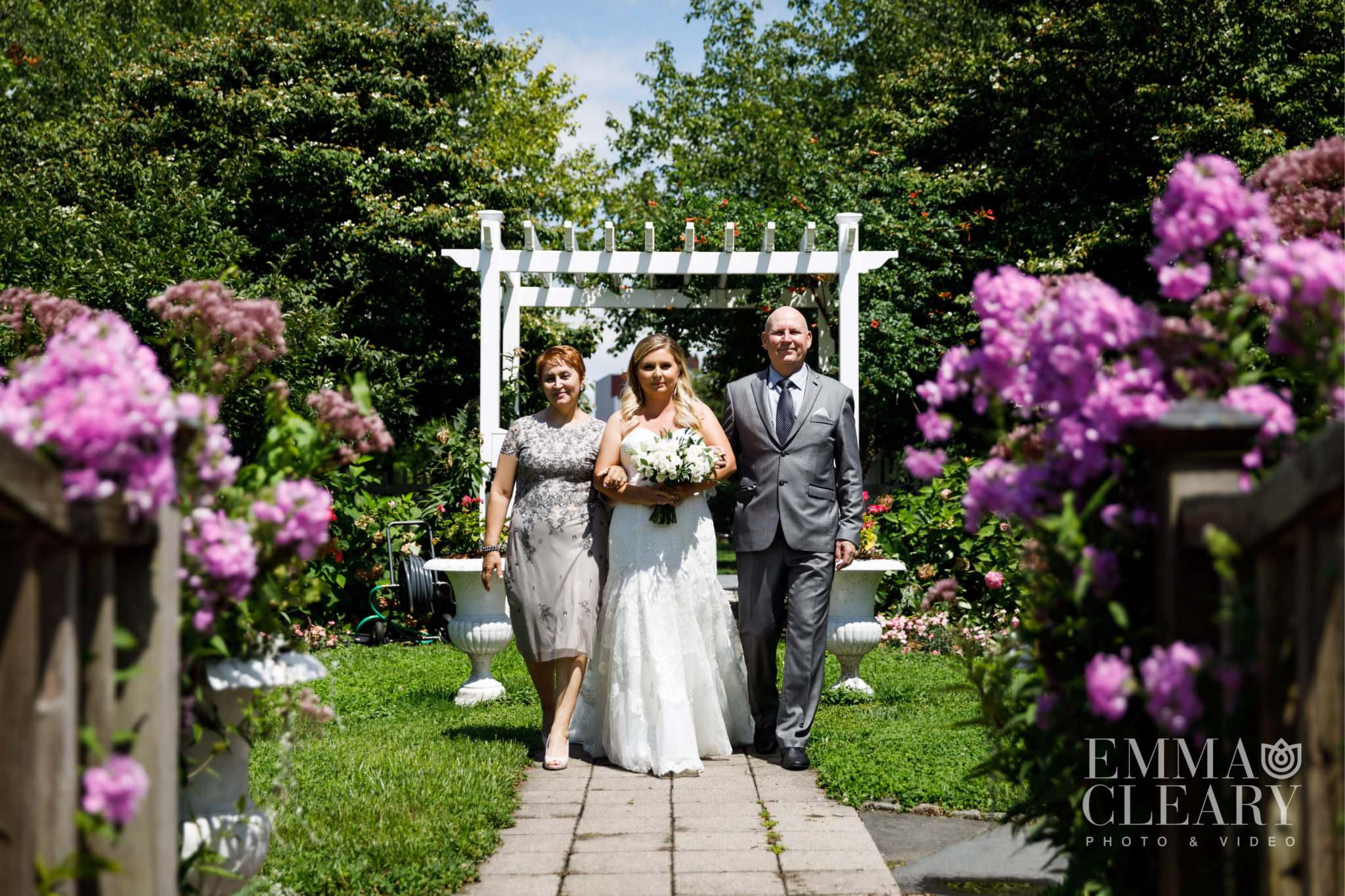 Queens Botanical Garden Summer Wedding Photography