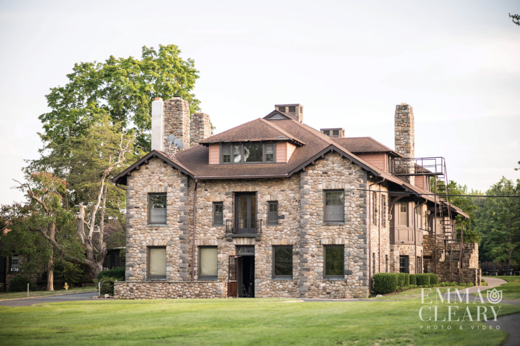 Paramount Country Club Wedding