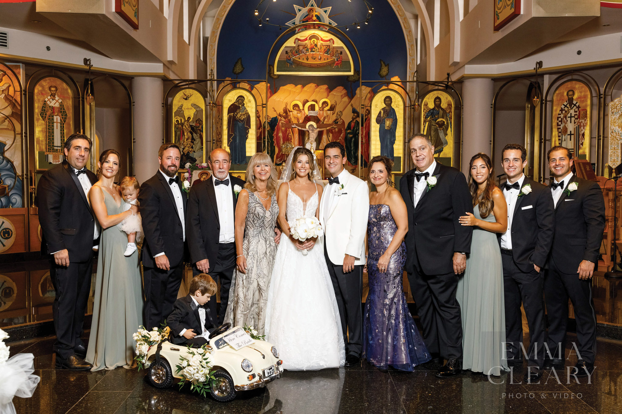 Group wedding portrait