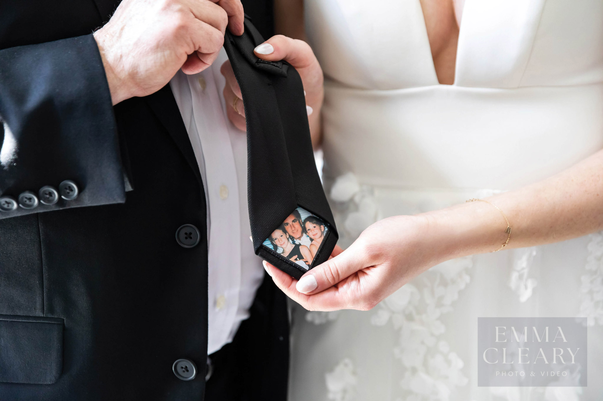 Wedding tie details