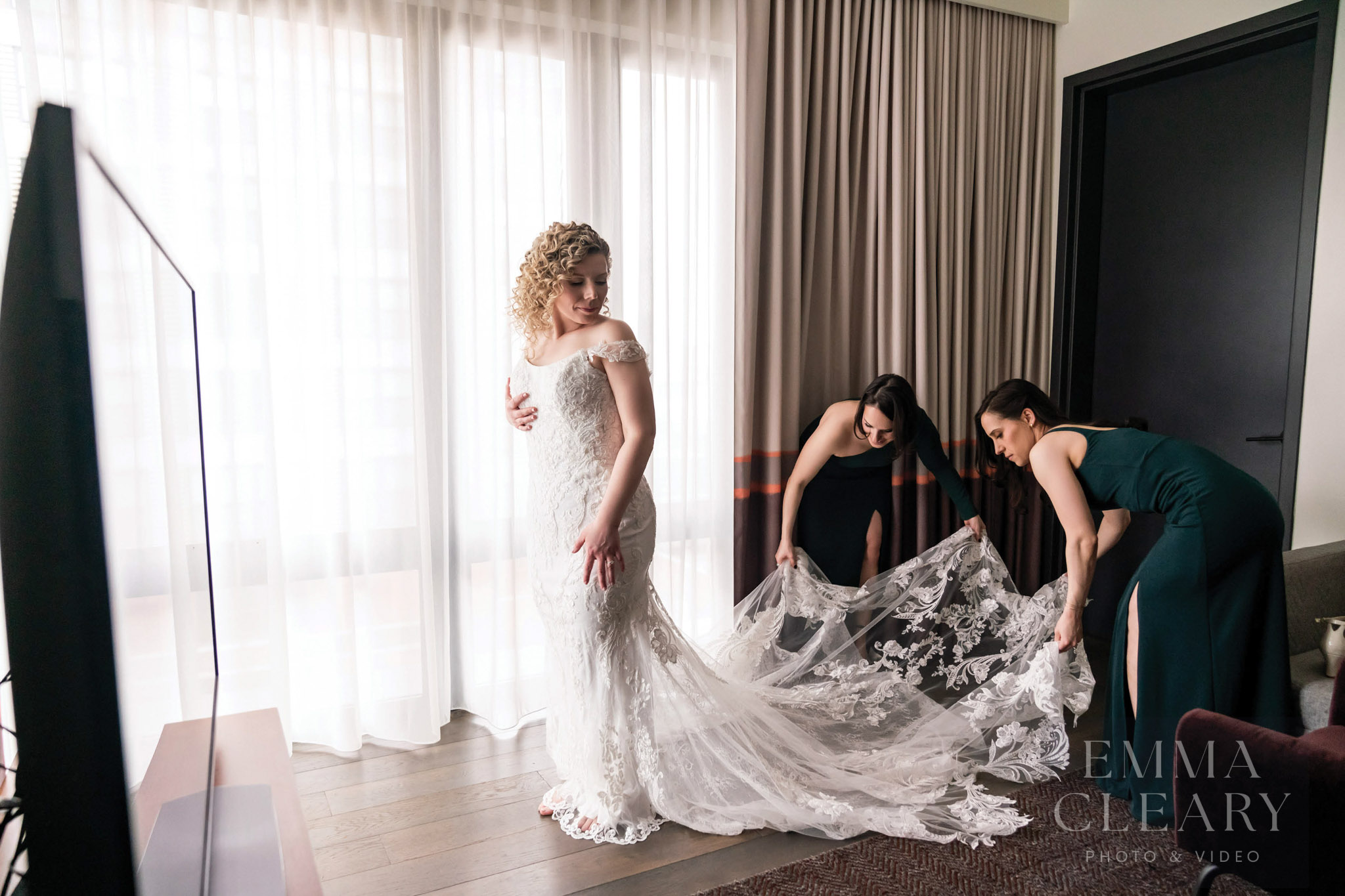 Bride and bridesmaids