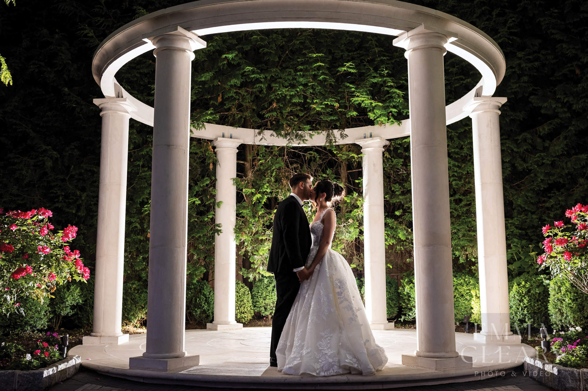 Night photo of a wedding kiss