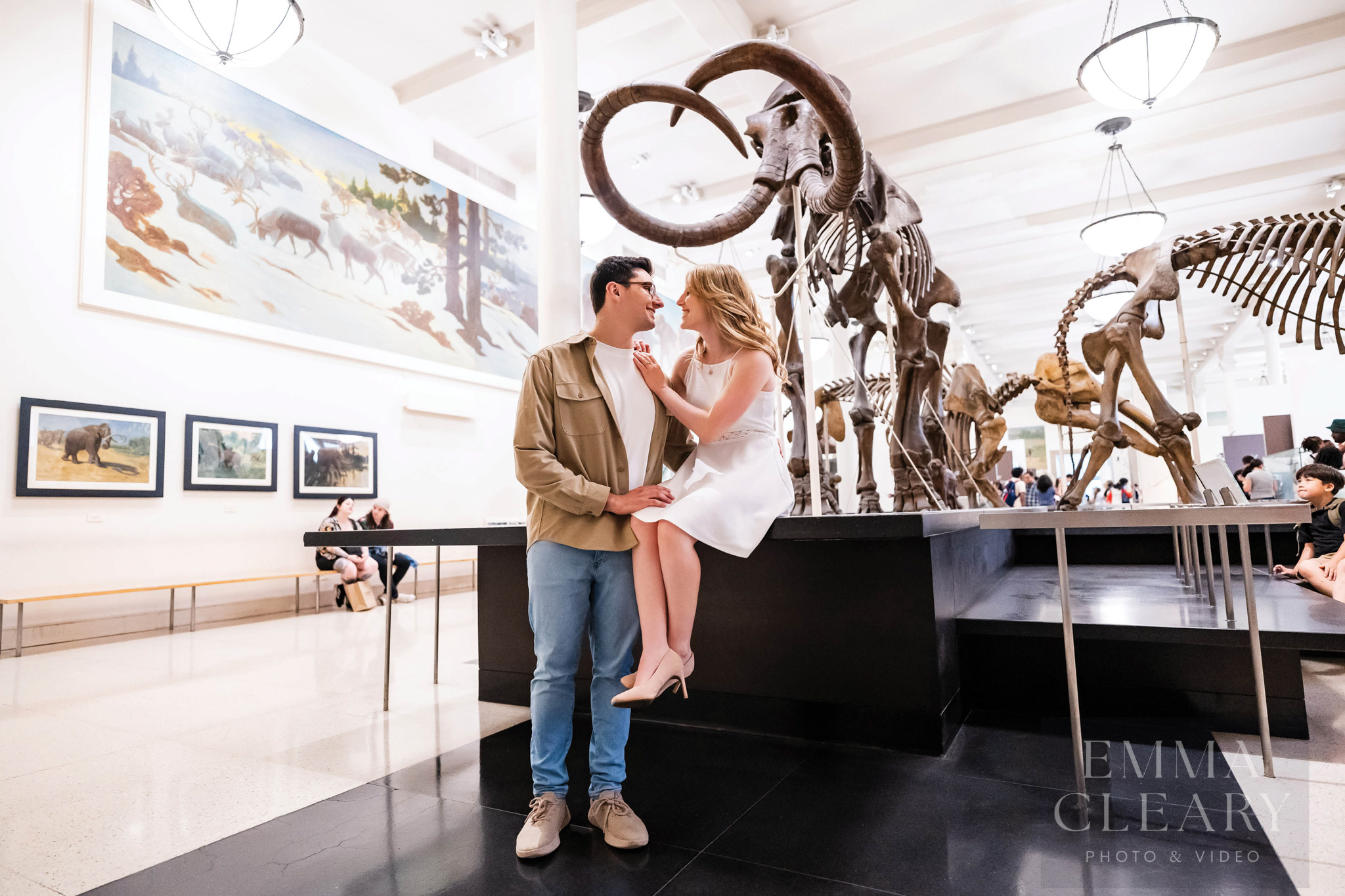 Portrait of a couple in a museum
