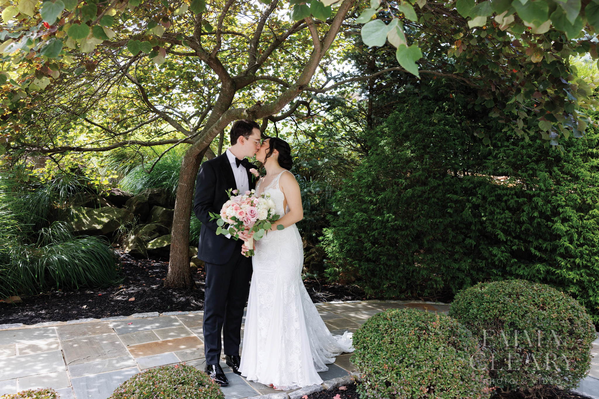 Wedding kiss