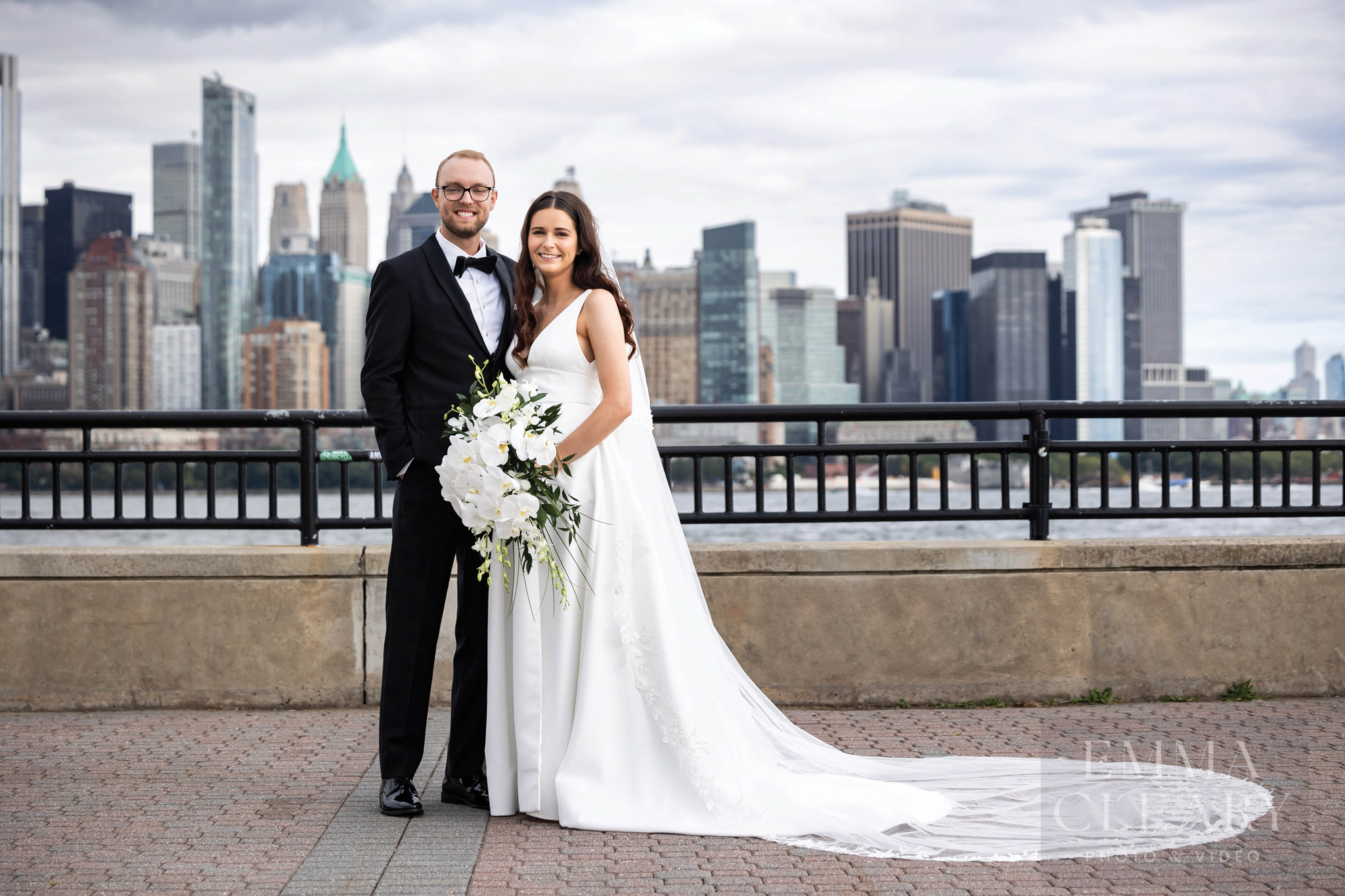 NYC skyline wedding pics