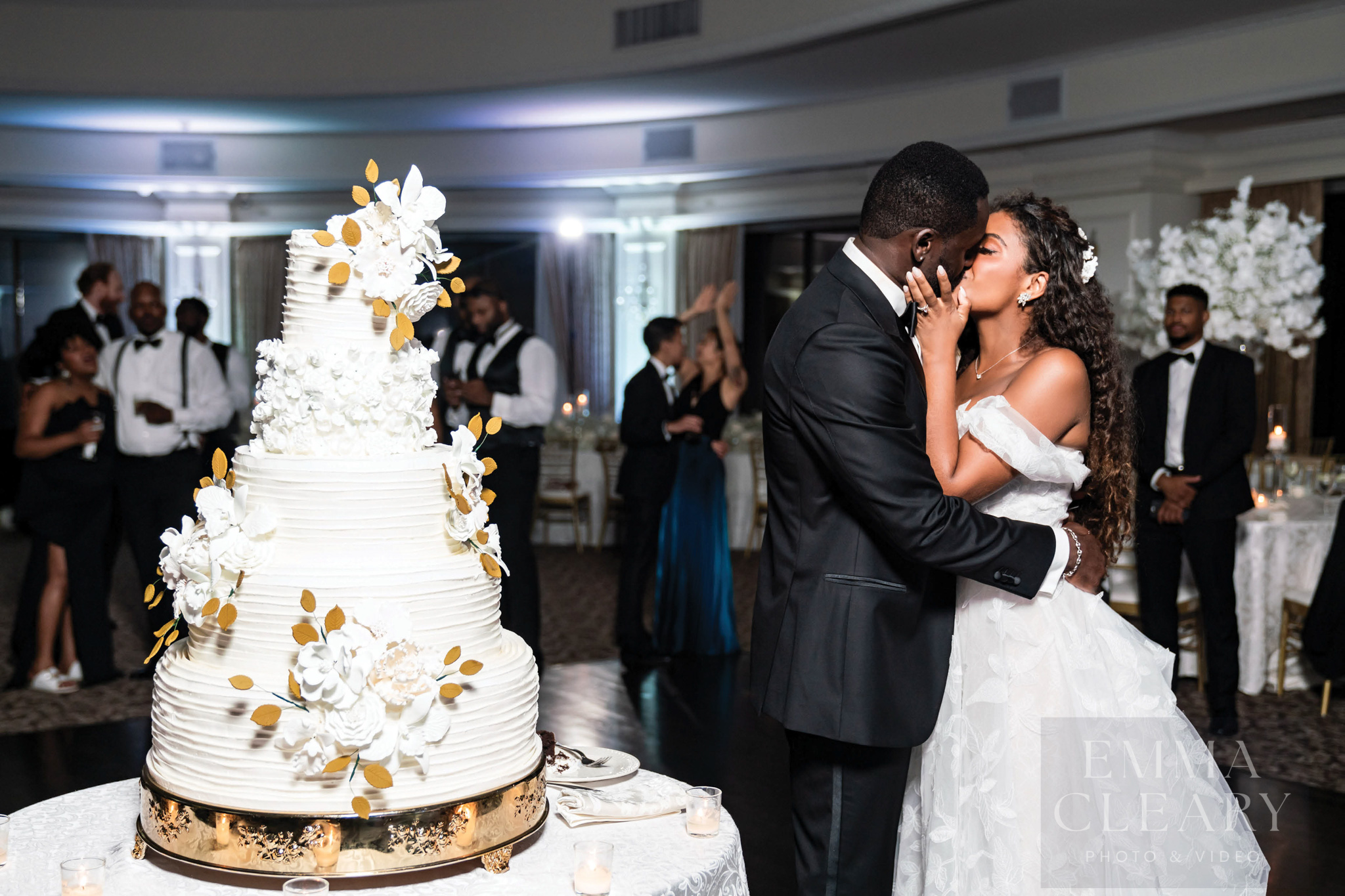Wedding kiss