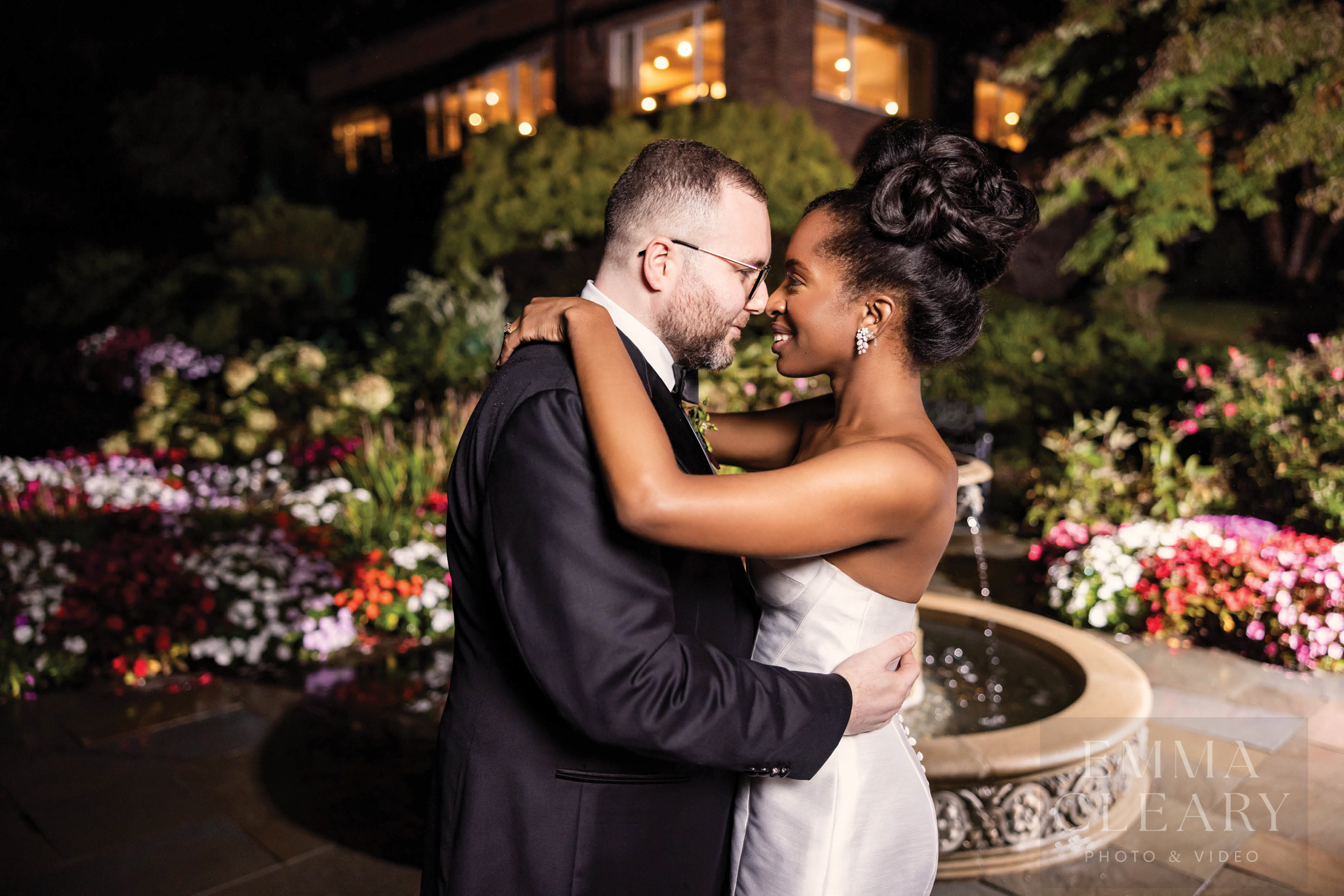 Night portrait of the bride and groom