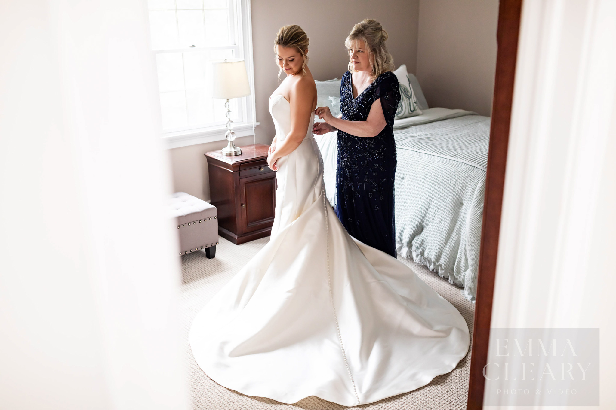 Bride and mom