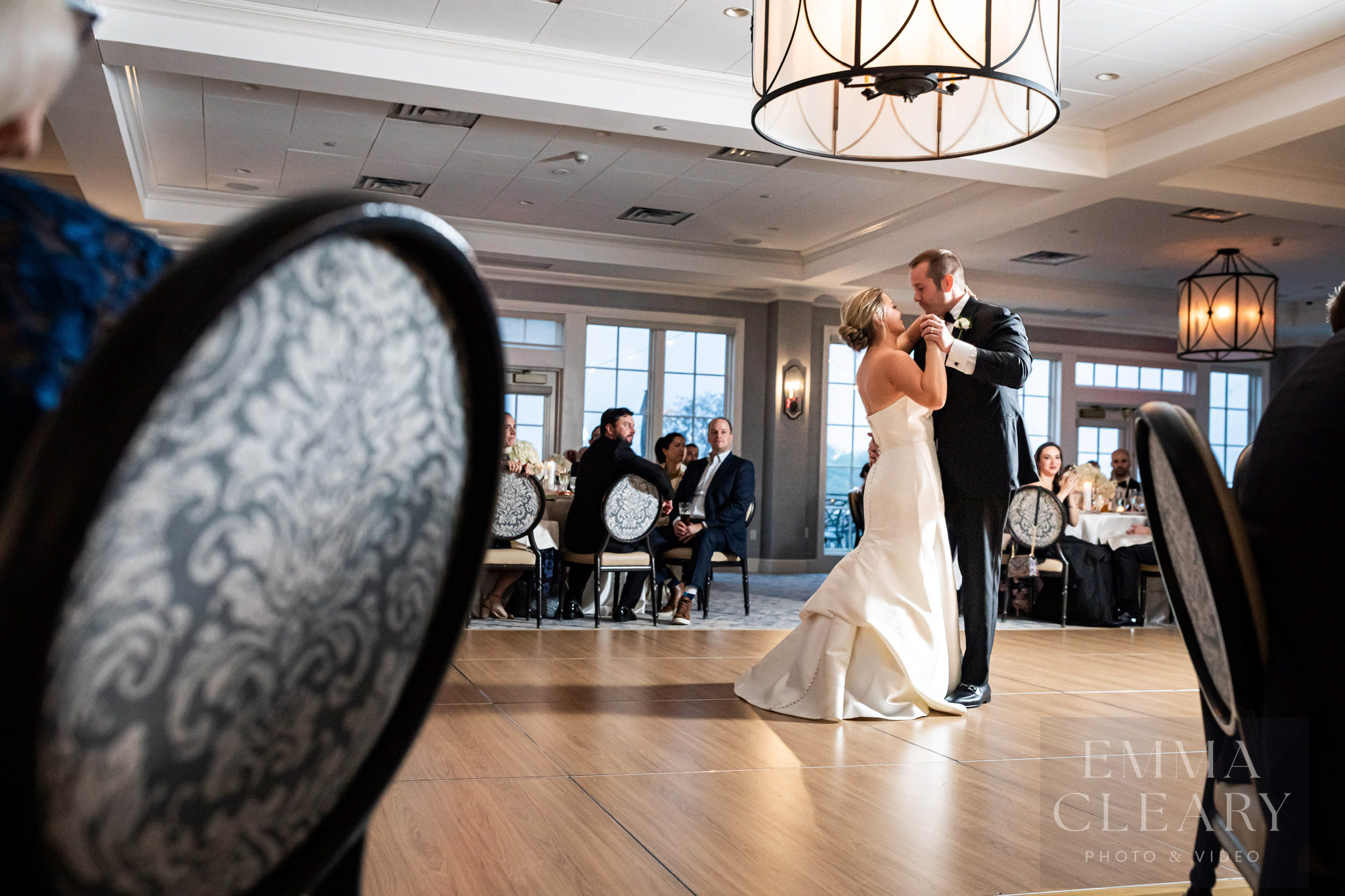 Huntington Crescent Club Wedding dance