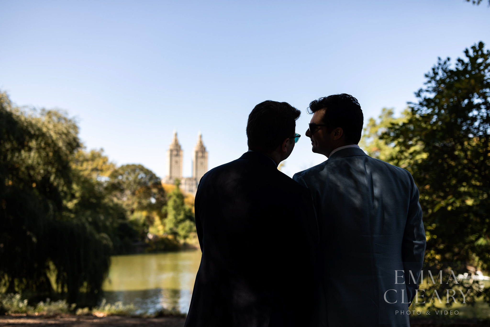 Portrait of a couple with a view of the city