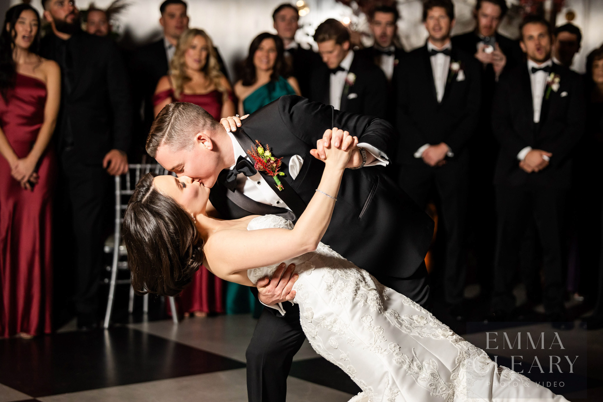 Felina Wedding kiss