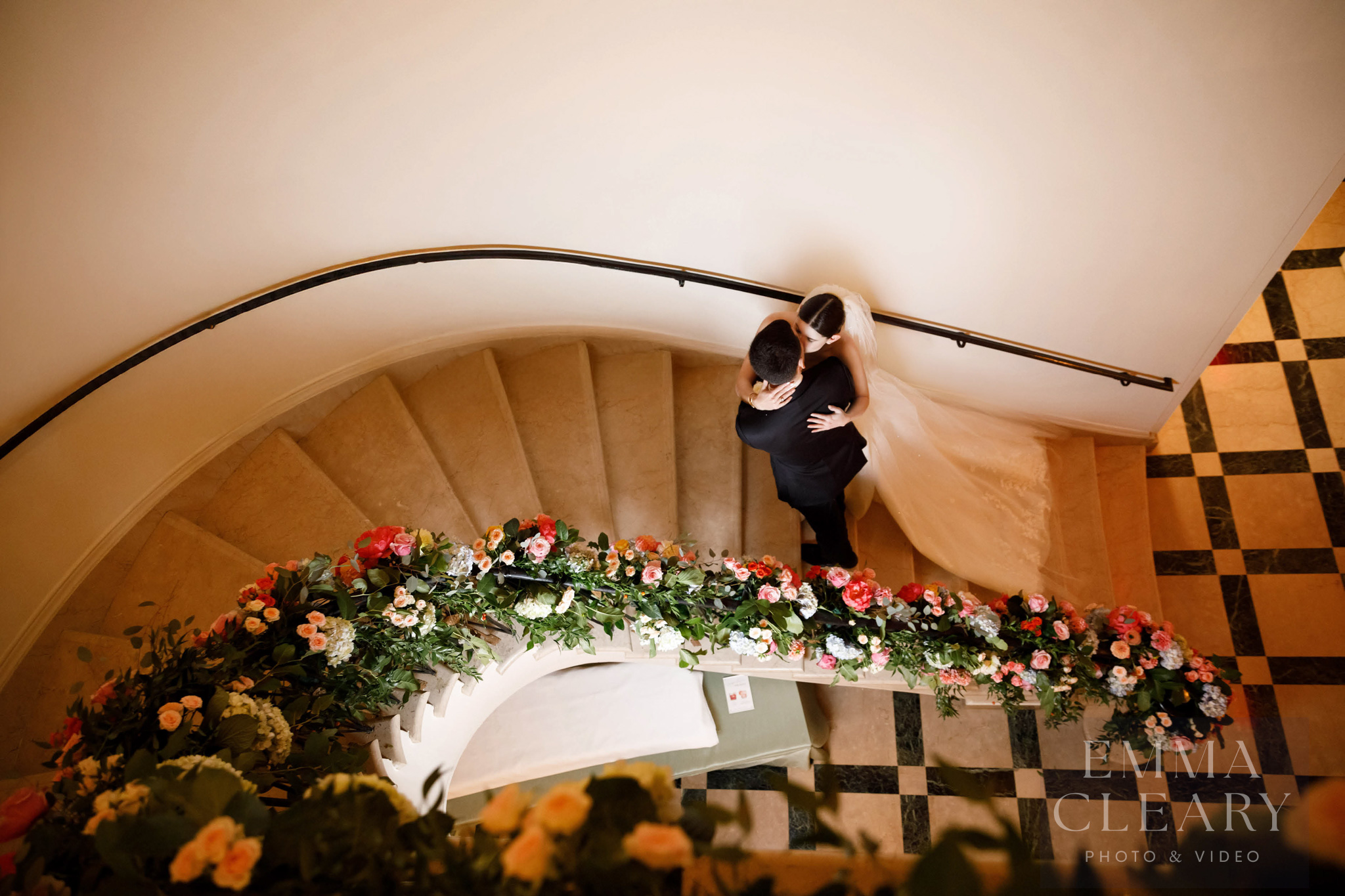 Wedding photo of a couple kissing