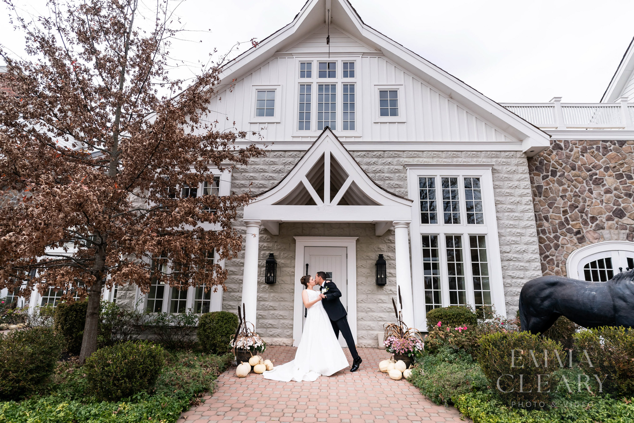 Wedding kiss