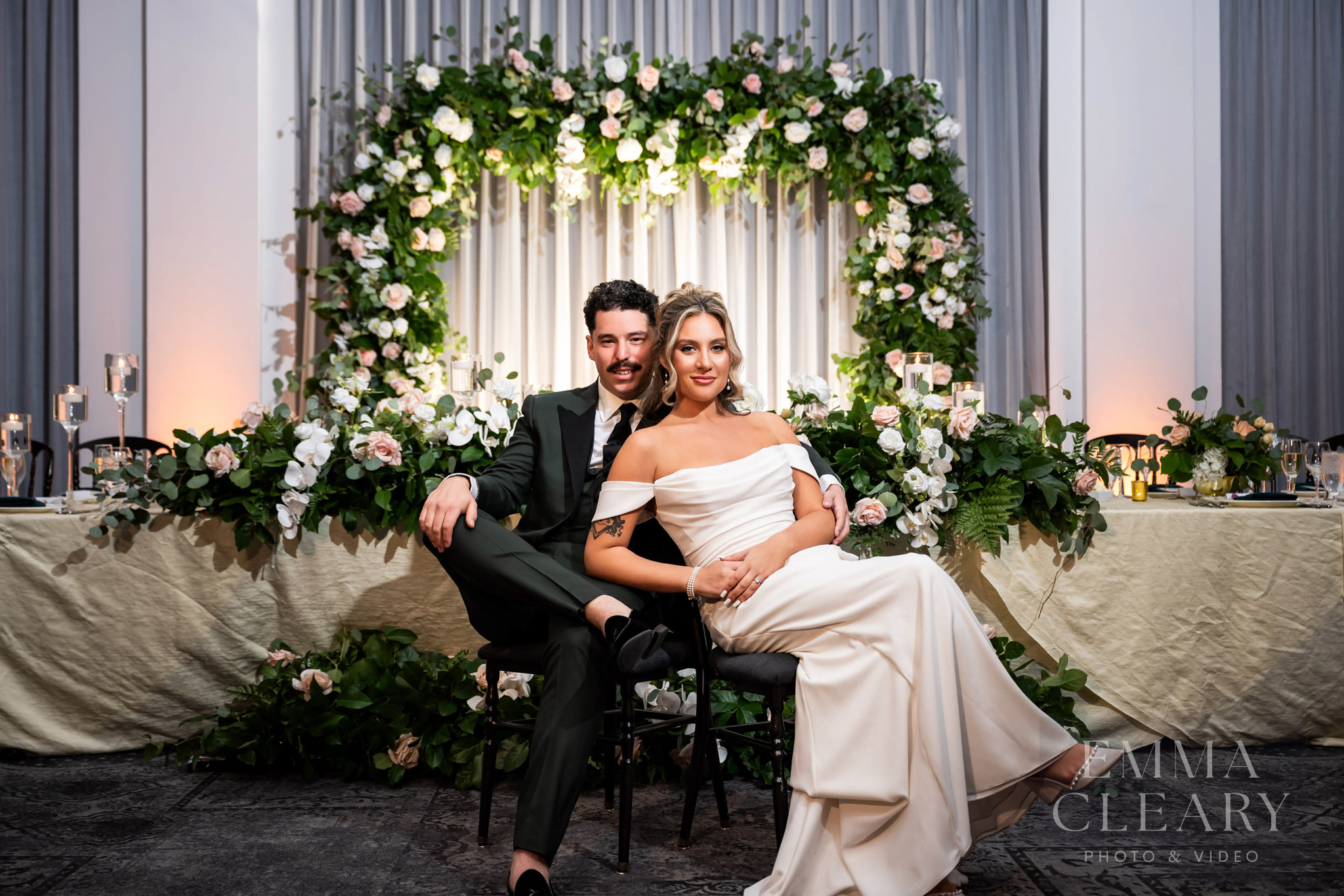 Tarrytown House Estate Wedding couple