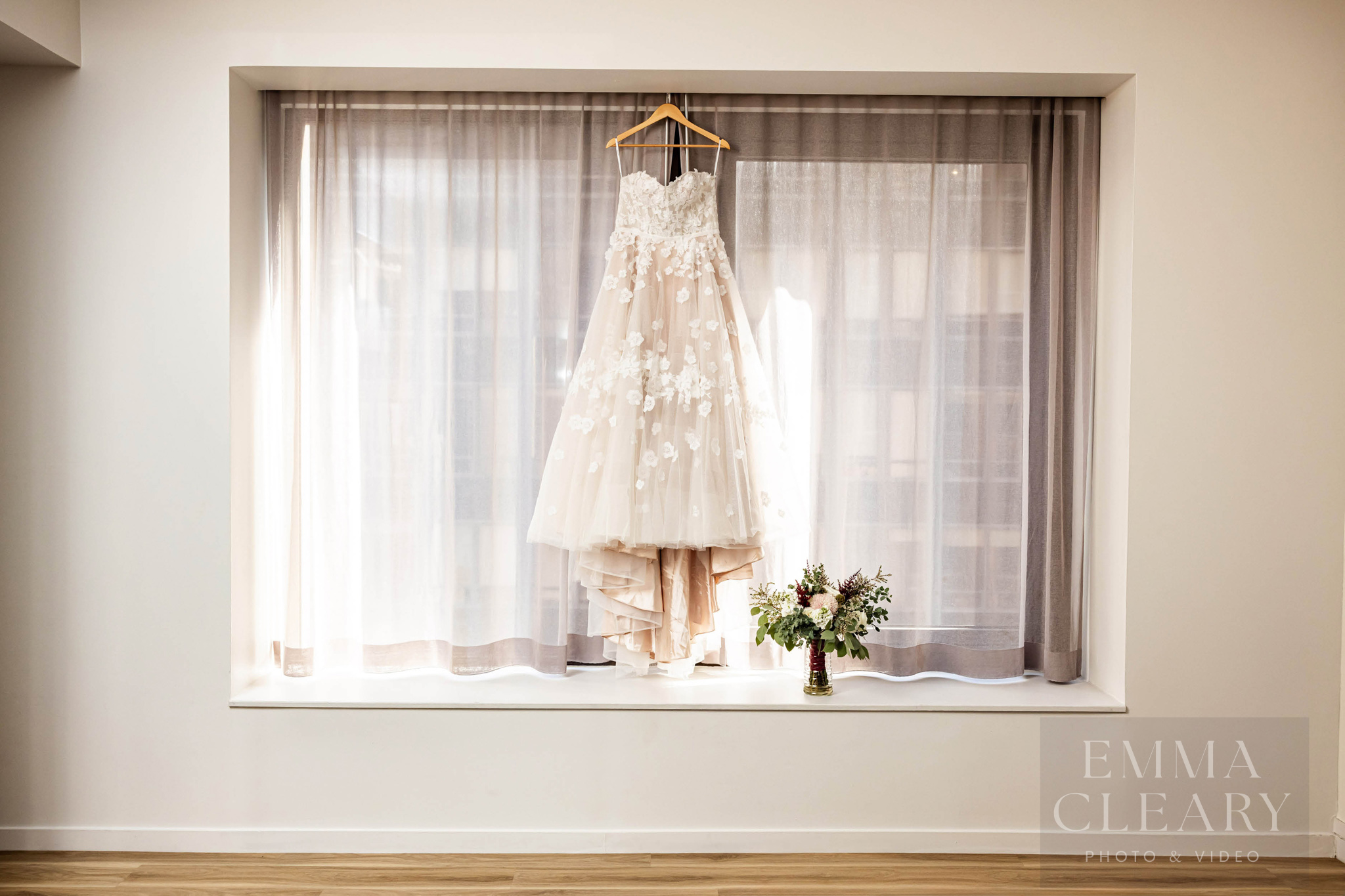Wedding dress